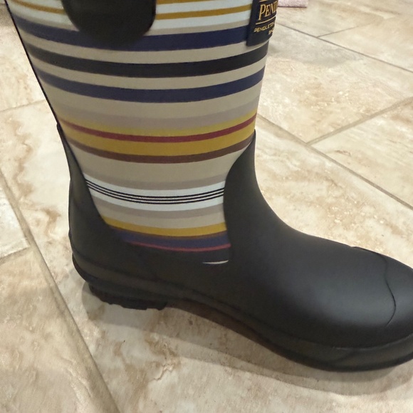 Pendeleton Mid Rain Boot with Stripes, Sz 7, Gently Worn - Picture 7 of 9